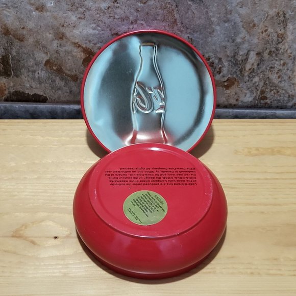 Coca Cola Tin with Lid Wax Candle - Picture 5 of 11